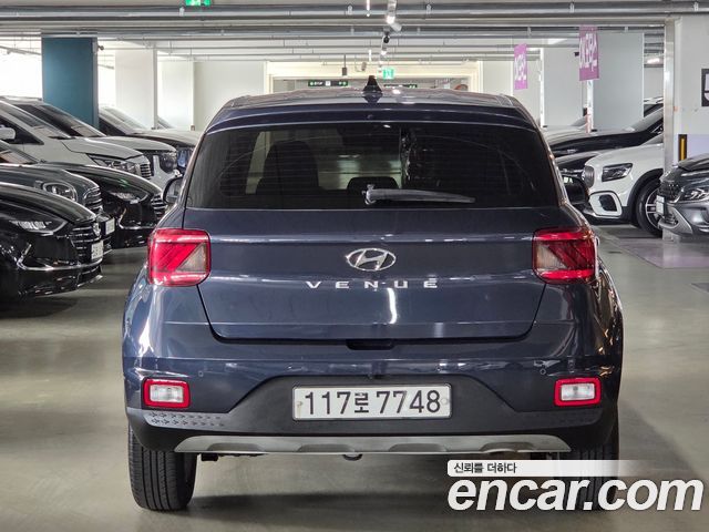 Hyundai Venue из Кореи Encar