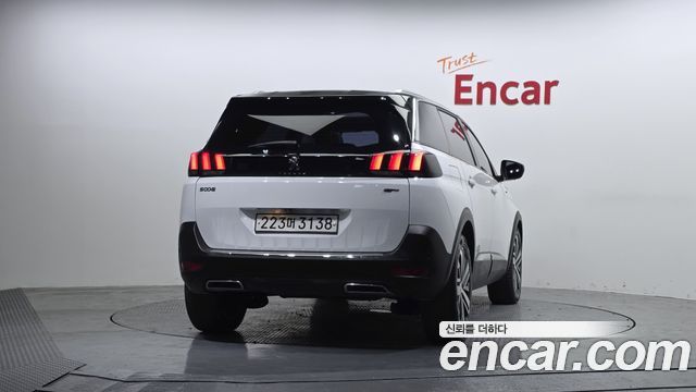 Peugeot 5008 из Кореи Encar
