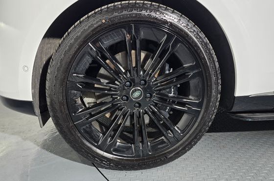 Land Rover Range Rover P530 Autobiography Long Wheel Base — пробег 8 463 км — фото 5 из 5