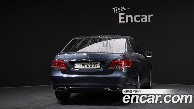 Mercedes-Benz E-Class E220 Bluetec Avantgarde — пробег 118 577 км — фото 4 из 5
