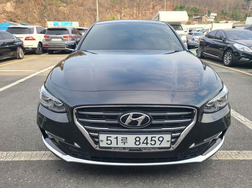 Hyundai Grandeur 2.4 Premium — пробег 28 000 км — фото 3 из 5