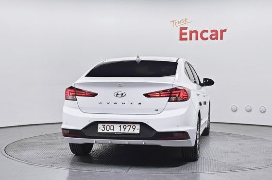 Hyundai AVANTE 1.6 Style — пробег 122 463 км — фото 4 из 5