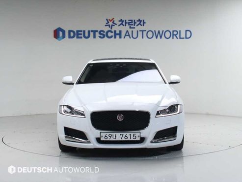 Jaguar XF 20d Prestige — пробег 93 503 км — фото 3 из 5