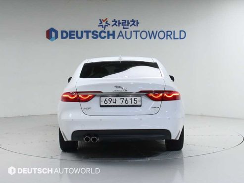 Jaguar XF 20d Prestige — пробег 93 503 км — фото 4 из 5