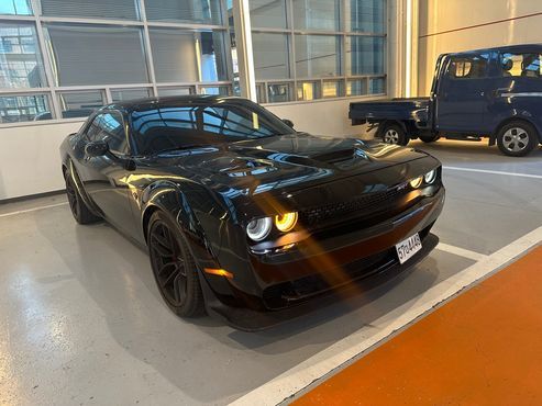 Dodge Challenger 6.2 — пробег 19 000 км — фото 2 из 5