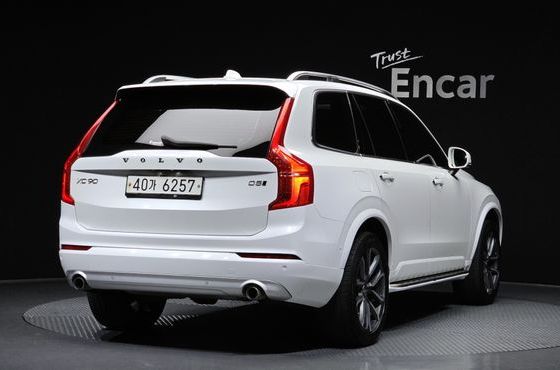 Volvo XC90 D5 Momentum — пробег 128 296 км — фото 2 из 5