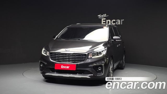 Kia Carnival Gasoline 9-Seater Prestige — пробег 180 959 км — фото 3 из 5