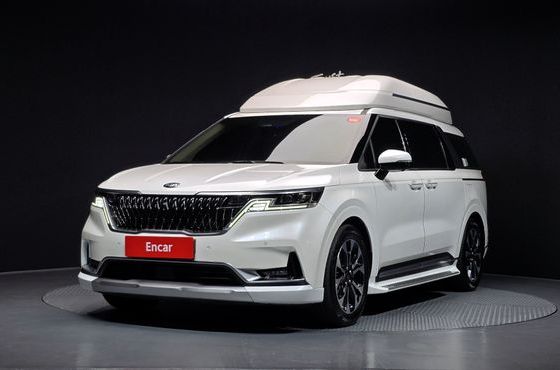 Kia Carnival Gasoline 9-Seater Hi-Limousine Signature — пробег 30 739 км — фото 1 из 5