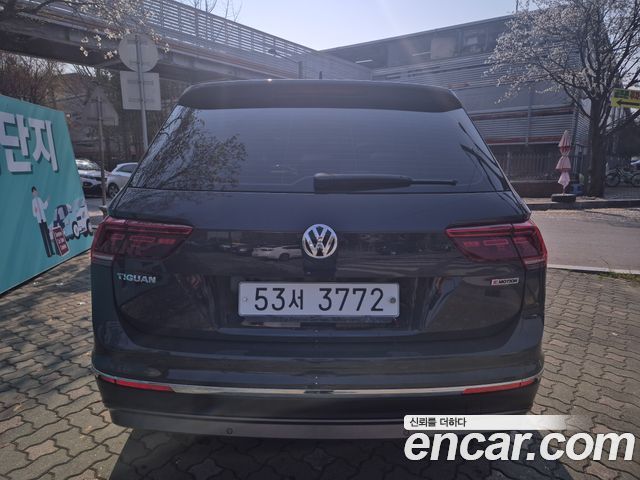 Volkswagen Tiguan 2.0 TDI 4Motion Prestige — пробег 119 997 км — фото 5 из 5