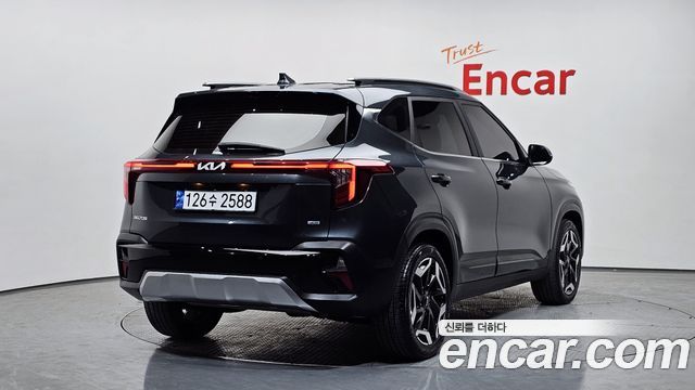 Kia Seltos из Кореи Encar