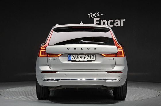 Volvo XC60 B5 Inscription — пробег 83 780 км — фото 4 из 5