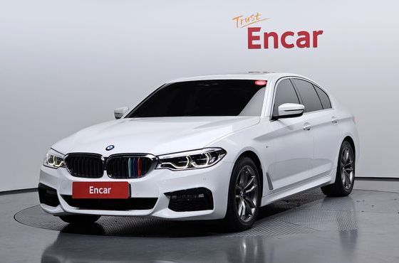 BMW 5-Series 530i xDrive M Sport Package Plus — пробег 77 922 км — фото 1 из 5