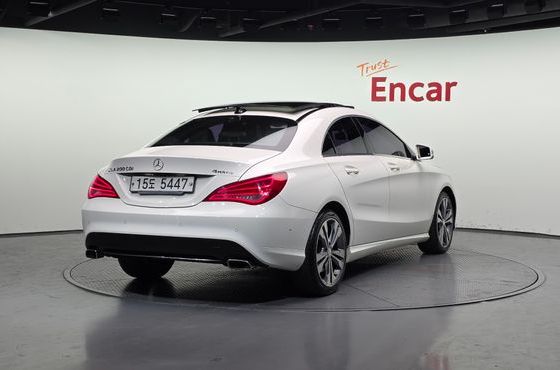 Mercedes-Benz CLA-Class CLA200 CDI 4MATIC — пробег 139 215 км — фото 2 из 5