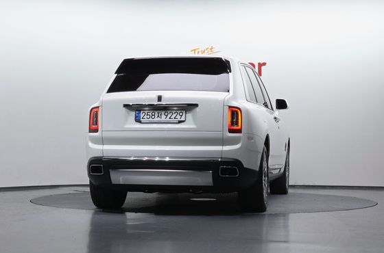 Rolls-Royce Cullinan 6.7 V12 — пробег 2 014 км — фото 4 из 5