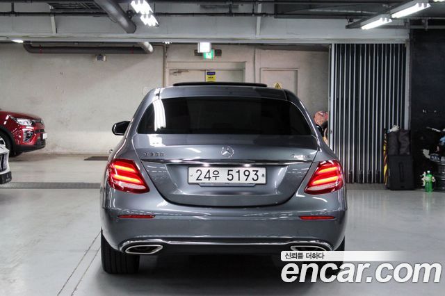 Mercedes-Benz E-Class из Кореи Encar