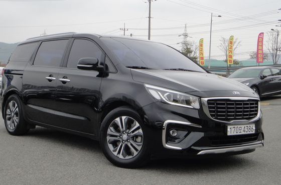 Kia Carnival 9-Seater Luxury — пробег 116 286 км — фото 1 из 5