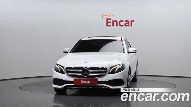 Mercedes-Benz E-Class из Кореи Encar