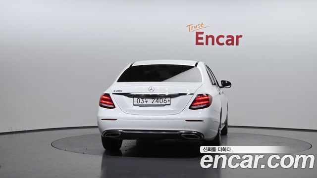 Mercedes-Benz E-Class из Кореи Encar
