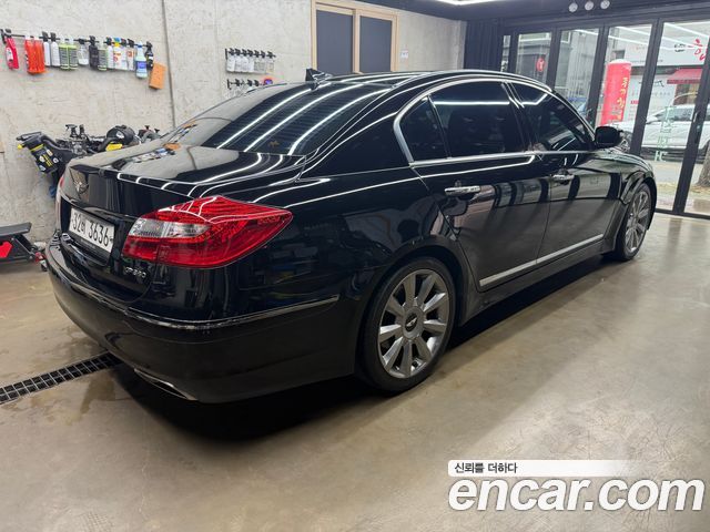 Hyundai Genesis из Кореи Encar