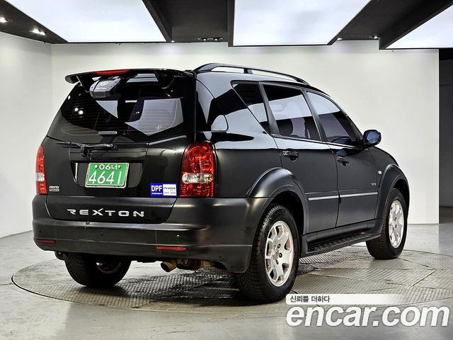 Ssangyong Rexton AWD RX7 High-Deluxe — пробег 188 824 км — фото 4 из 5