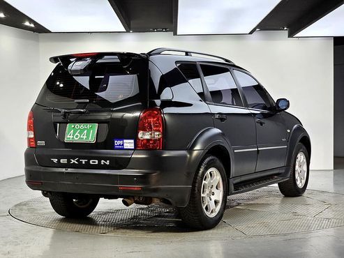 Ssangyong Rexton AWD RX7 High-Deluxe — пробег 188 824 км — фото 4 из 5