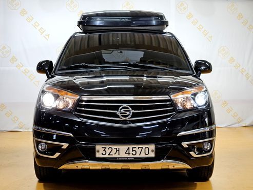 Ssangyong KORANDO 4WD Outdoor Edition 9-seater — пробег 130 790 км — фото 2 из 5