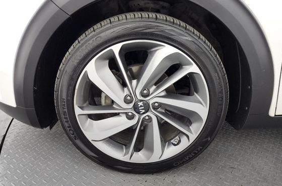 Kia Niro Prestige — пробег 124 520 км — фото 5 из 5