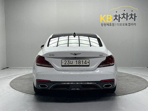 Genesis G70 2.0T Sport Package — пробег 79 220 км — фото 4 из 5