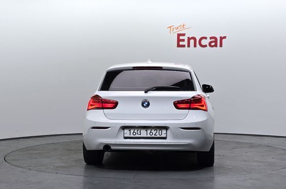 BMW 1-Series 118d Sport 5Door — пробег 118 890 км — фото 4 из 5
