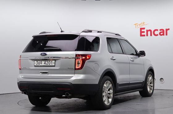 Ford Explorer 3.5 Limited 4WD 5th — пробег 133 011 км — фото 2 из 5