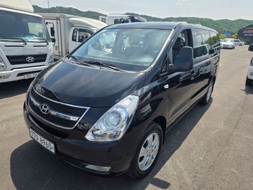 Hyundai Starex 4WD 12-Seater Wagon CVX Luxury — пробег 139 150 км — фото 1 из 5