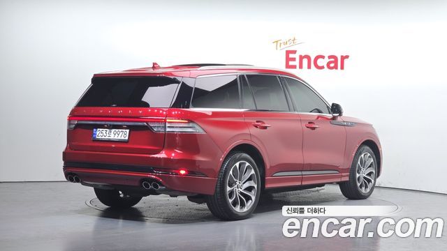 Lincoln Aviator 3.0 PHEV GT AWD — пробег 51 595 км — фото 2 из 5