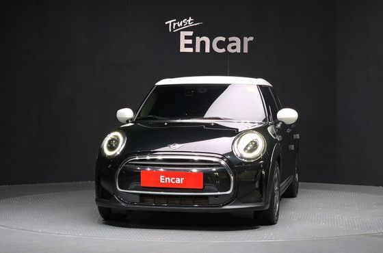 Mini Cooper 5Door Classic Third Generation — пробег 31 825 км — фото 3 из 5