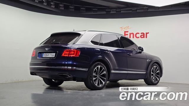 Bentley Bentayga 6.0 W12 — пробег 79 303 км — фото 2 из 5