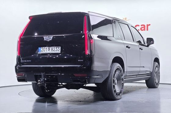 Cadillac Escalade 6.2 ESV ESV Sports Platinum — пробег 22 684 км — фото 2 из 5