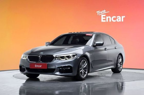 BMW 5-Series 520d M Sport Package Plus — пробег 67 757 км — фото 1 из 5