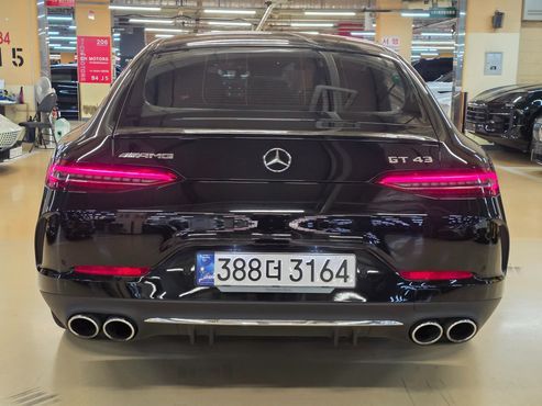 Mercedes-Benz AMG GT 4Door 43 4MATIC+ — пробег 30 000 км — фото 4 из 5