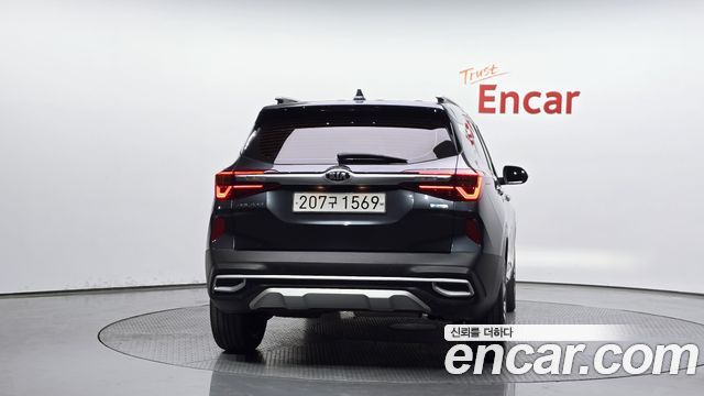 Kia Seltos из Кореи Encar