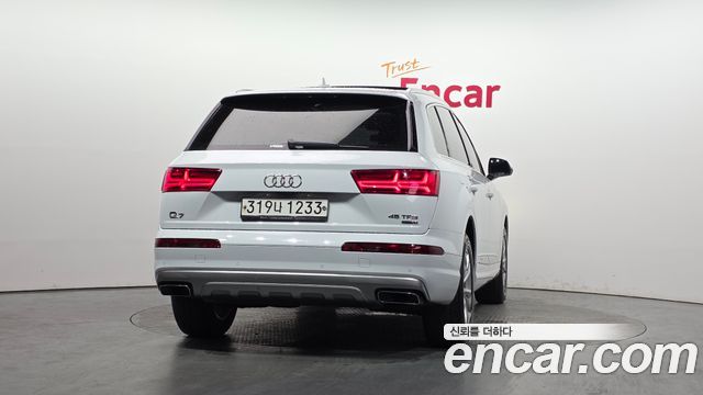 Audi Q7 из Кореи Encar