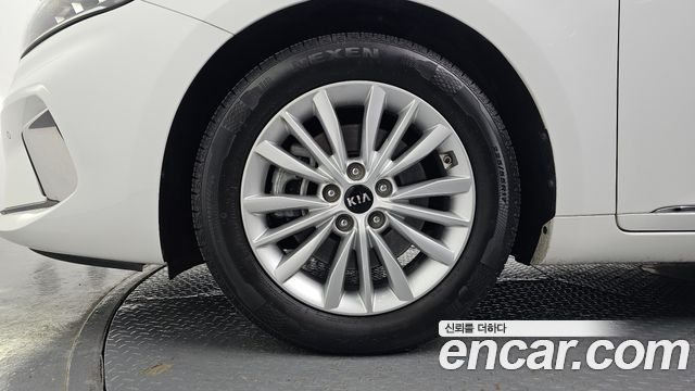 Kia K7 из Кореи Encar