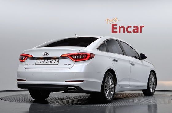 Hyundai Sonata 2.0 Smart — пробег 122 879 км — фото 2 из 5