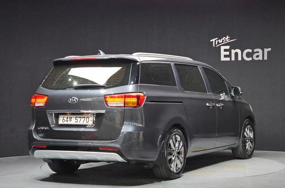 Kia Carnival 9-seater Prestige — пробег 138 245 км — фото 2 из 5