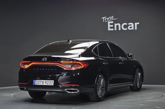 Hyundai Grandeur Exclusive Special — пробег 45 122 км — фото 2 из 5