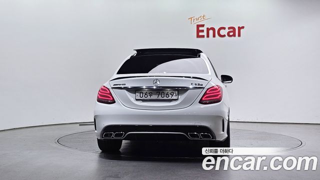 Mercedes-Benz C-Class C63 S AMG — пробег 15 300 км — фото 4 из 5