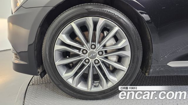 Hyundai Genesis из Кореи Encar