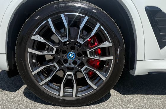 BMW X5 xDrive 50e M Sport — пробег 12 600 км — фото 5 из 5