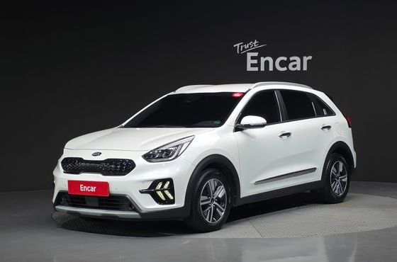 Kia Niro 1.6 HEV Noblesse Special — пробег 99 842 км — фото 1 из 5