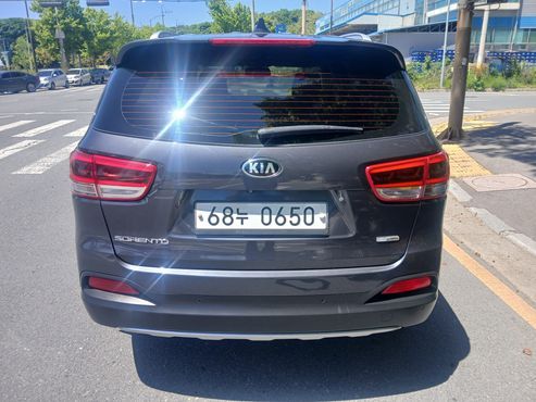 Kia Sorento Diesel 2.0 2WD Prestige — пробег 177 000 км — фото 3 из 5