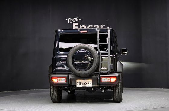 Suzuki Jimny 1.5 — пробег 3 046 км — фото 4 из 5