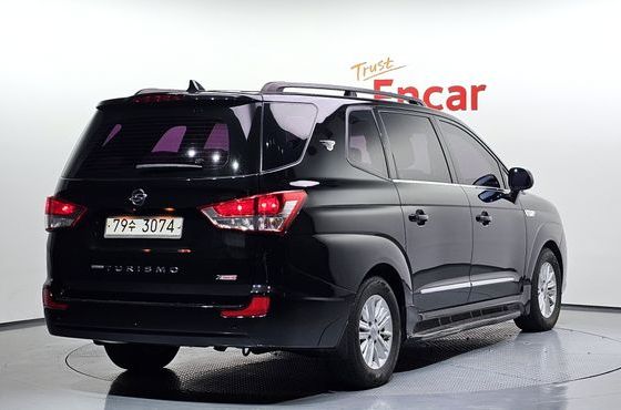 Ssangyong KORANDO 2WD Extreme 11-seater — пробег 128 521 км — фото 2 из 5